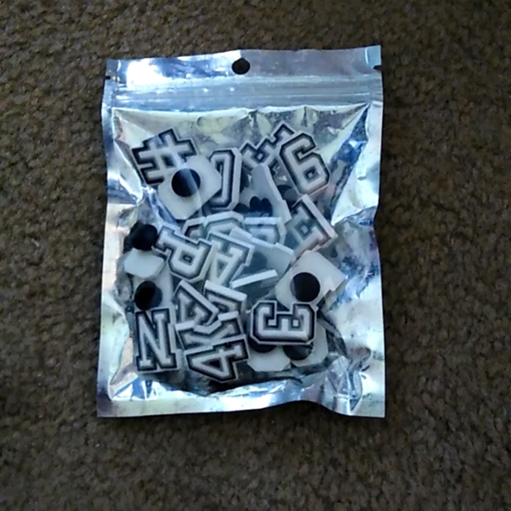 Croc charms letter and number signs